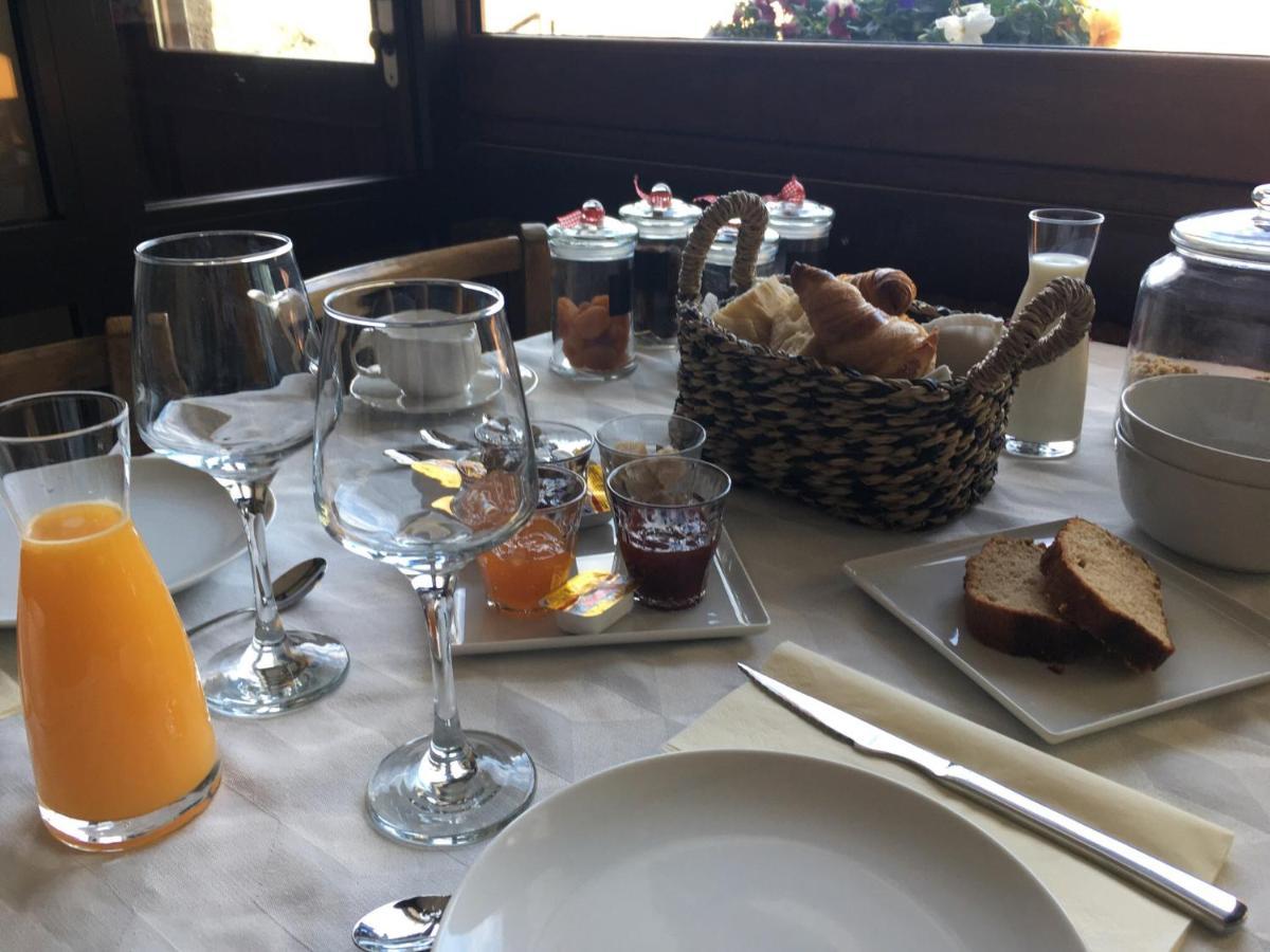 Auberge A La Vieille Cure Arandas 외부 사진